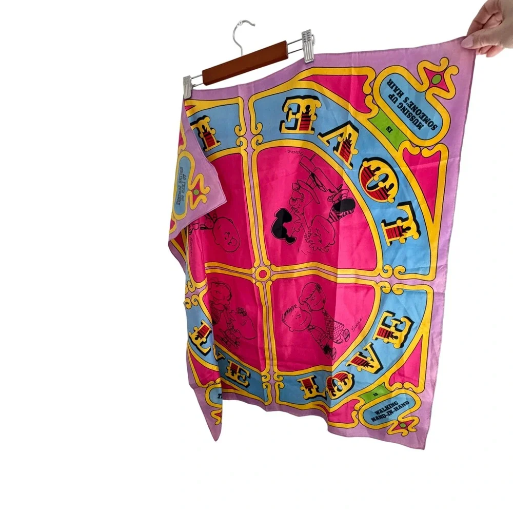 Schulz Vintage 1970 Snoopy Friends Scarf Bandana Colorful Cartoon 30x30